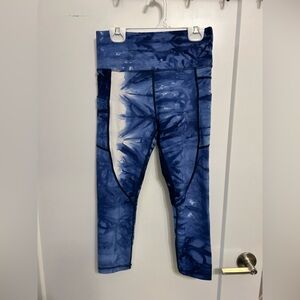 Zyia Active Light n Tight Capri Leggings Hendrix High Rise Pocket